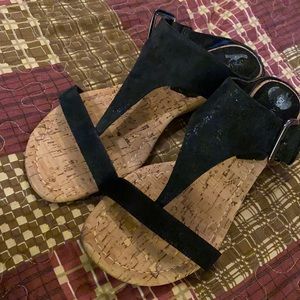 Small wedge leather upper sandal